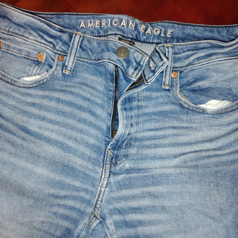American Eagle Light Blue Jeans
